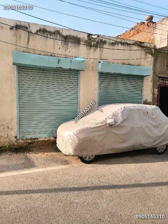 150 gaj me makaan or 2 shop available hai.