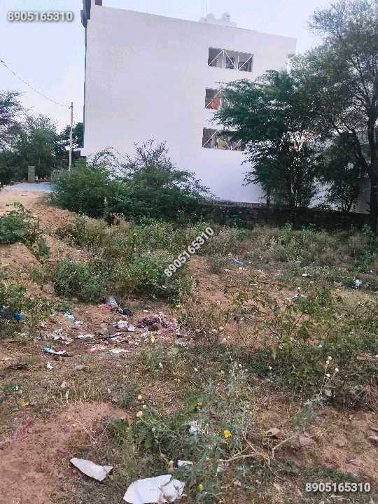 200 gaj plot,raghav sarovar me available hai.