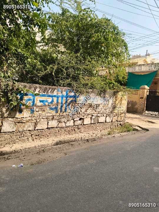 200 gaj plot, radhakrishan pura.