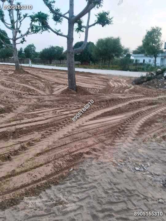 10 plot,200 gaj ke.